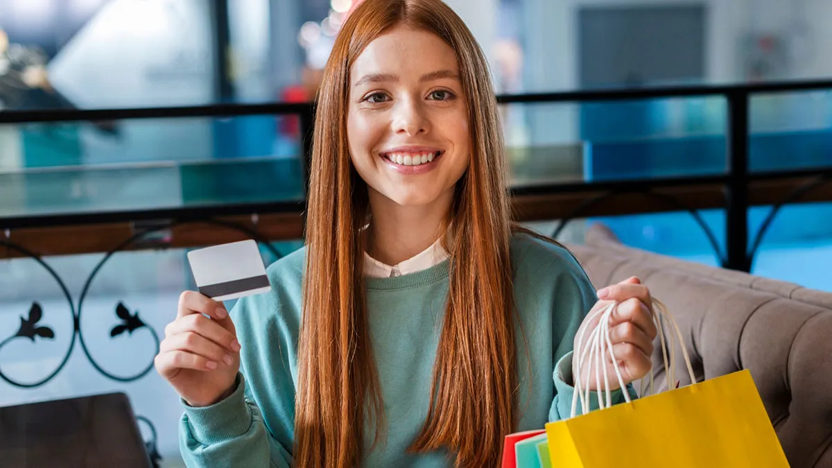 Nosy Shopper Intervenes In Teen's Purchase, Gets Blasted For Reporting Her To The Cashier