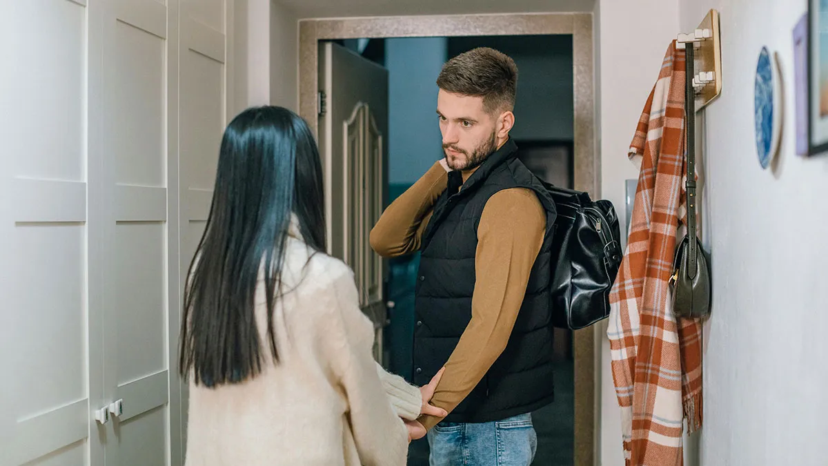 Lady Issues Ultimatum To BF, Forces Him To Choose Between Her And Going On A Trip With Female Bestie