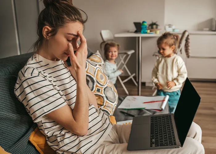 35 Things Women Do That Make Men Lose Interest