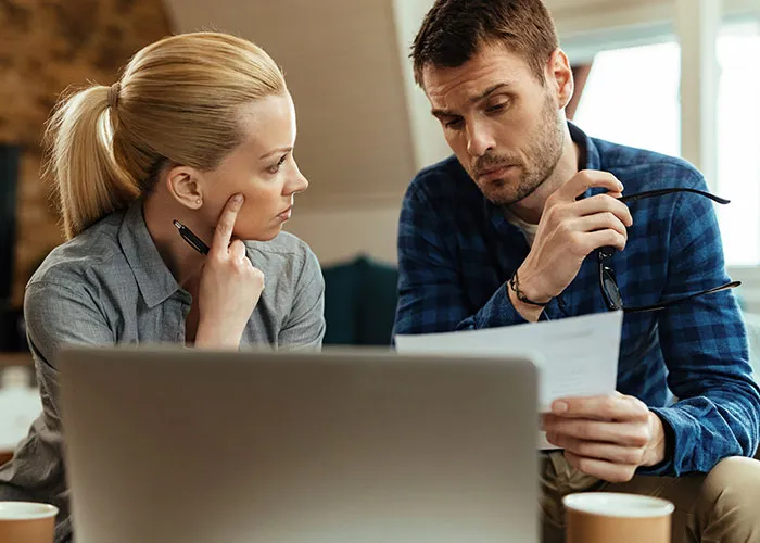 35 Things Women Do That Make Men Lose Interest