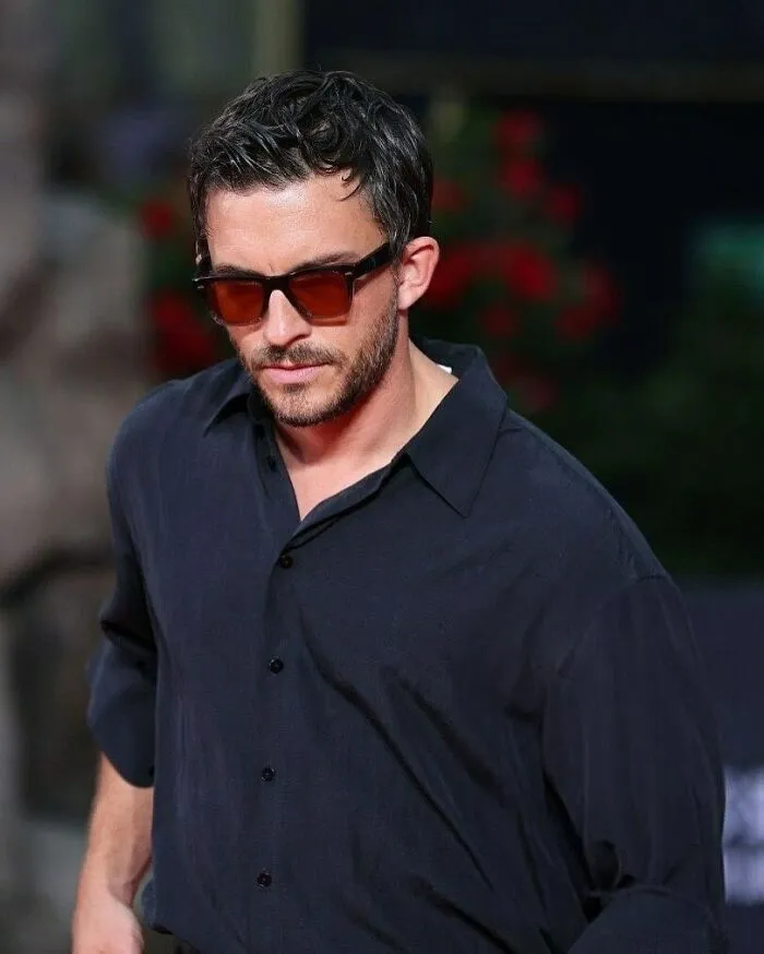 Jonathan Bailey