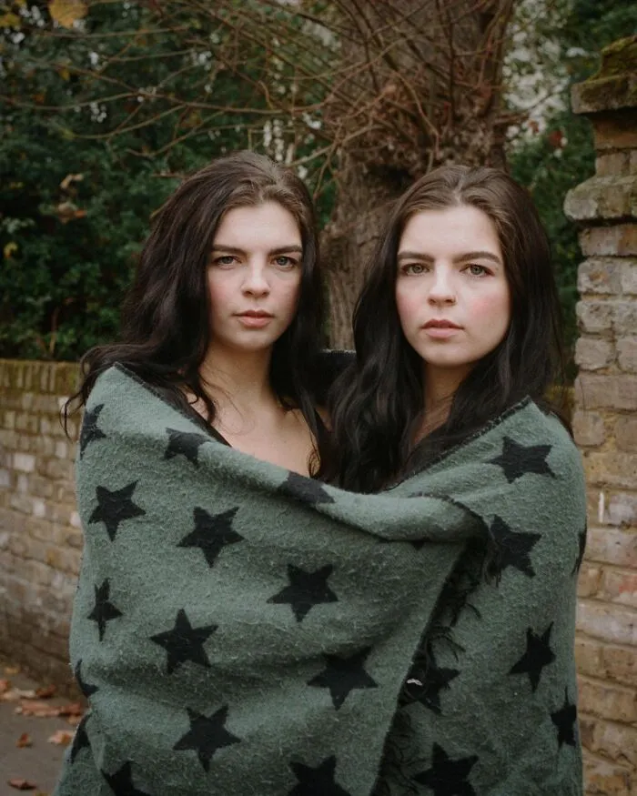 Eleonora Collini’s Twin Portraits Reveal How Similar And Different Siblings Can Be (30 Pics)