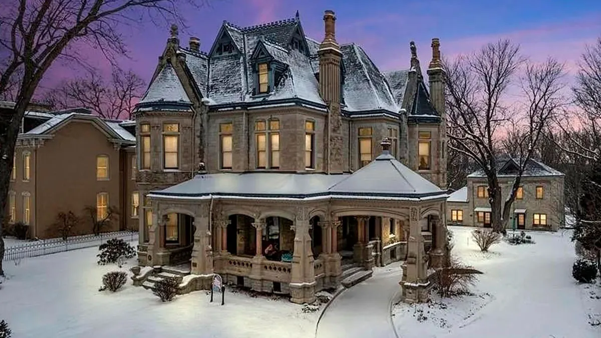 “Everything Old And Residential”: This Group Celebrates Old Homes, Here Are 50 Of The Most Interesting New Pics
