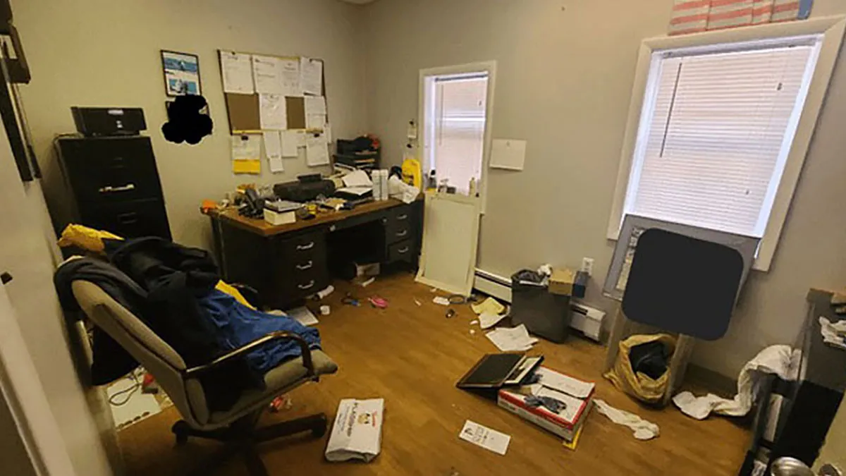 Office Remains Sealed After Worker Passes Away, New Employee Gets The Cleaning Honors After 7 Years