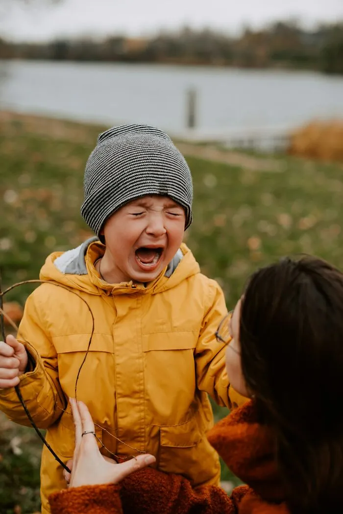 “Painfully Awkward”: 46 Of The Worst And Most Chaotic Funeral Stories People Have Shared