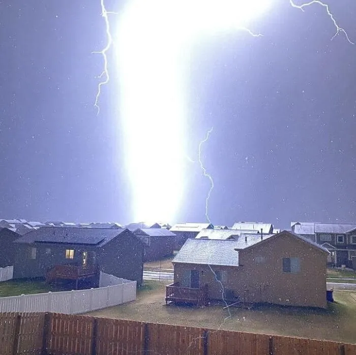 Really Bad Stormed Rolled Through Town Today, Local News Station Posted This Picture Somebody Got During It. It Doesn’t Even Look Real