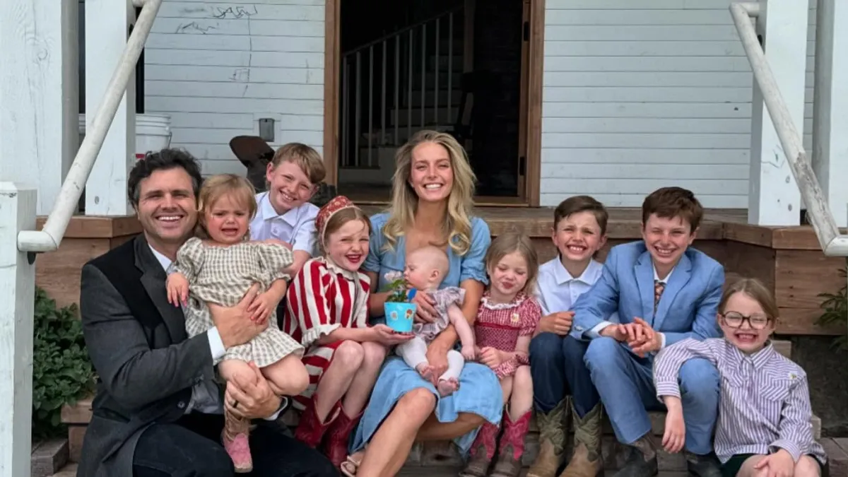 Meet The Women Who Turned “Trad Wife” Movement Into The Internet’s Hottest Debate