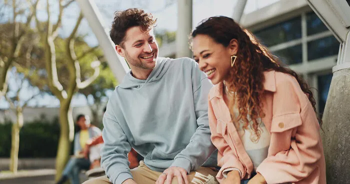 45 Times Being Multilingual Totally Paid Off During Awkward Gossip Moments