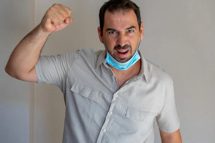 32 Moments Patients Swore Everything Was Fine, But Doctors Instantly Knew Something Wasn’t Right