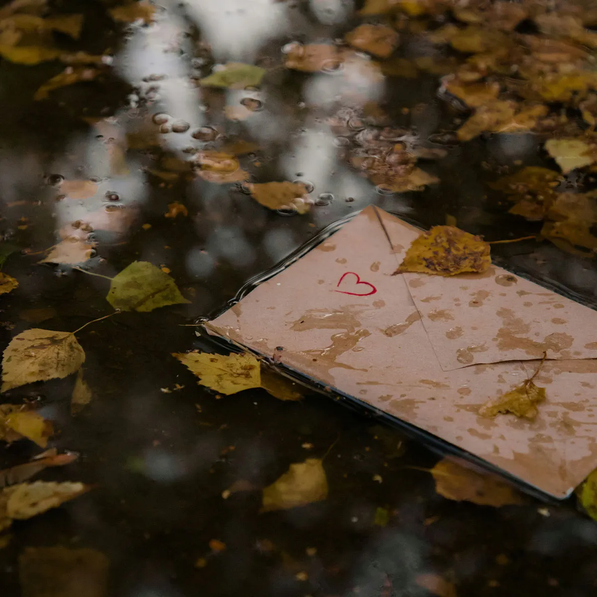 25 True Stories So Creepy They’ll Make You Sleep With The Lights On This Halloween