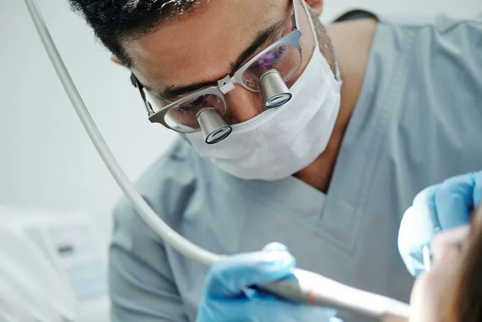 40 People Who Experienced Medical Neglect Share How It Affects Them Today