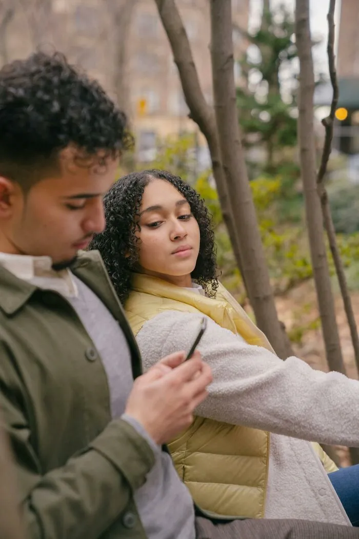 50 Subtle Signs People Noticed Before Discovering Their Partner’s Affair