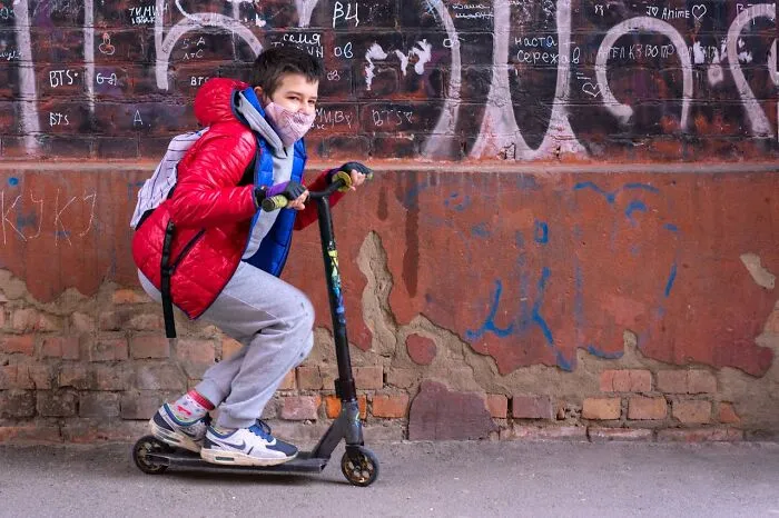 “Now She Can’t Walk At Graduation”: 29 Times Karma Instantly Caught Up With People 