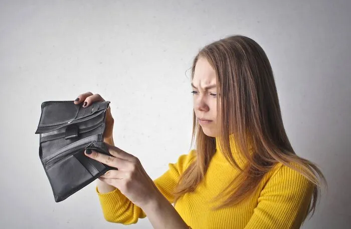 40 Horrendous Things Committed By Close Friends That Broke People’s Trust Forever