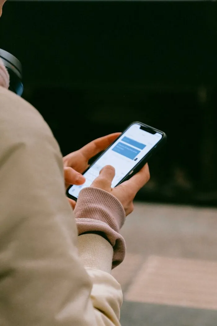 Online Dating Is Not Easy, And People Shared 50 Things To Do Or Avoid Doing