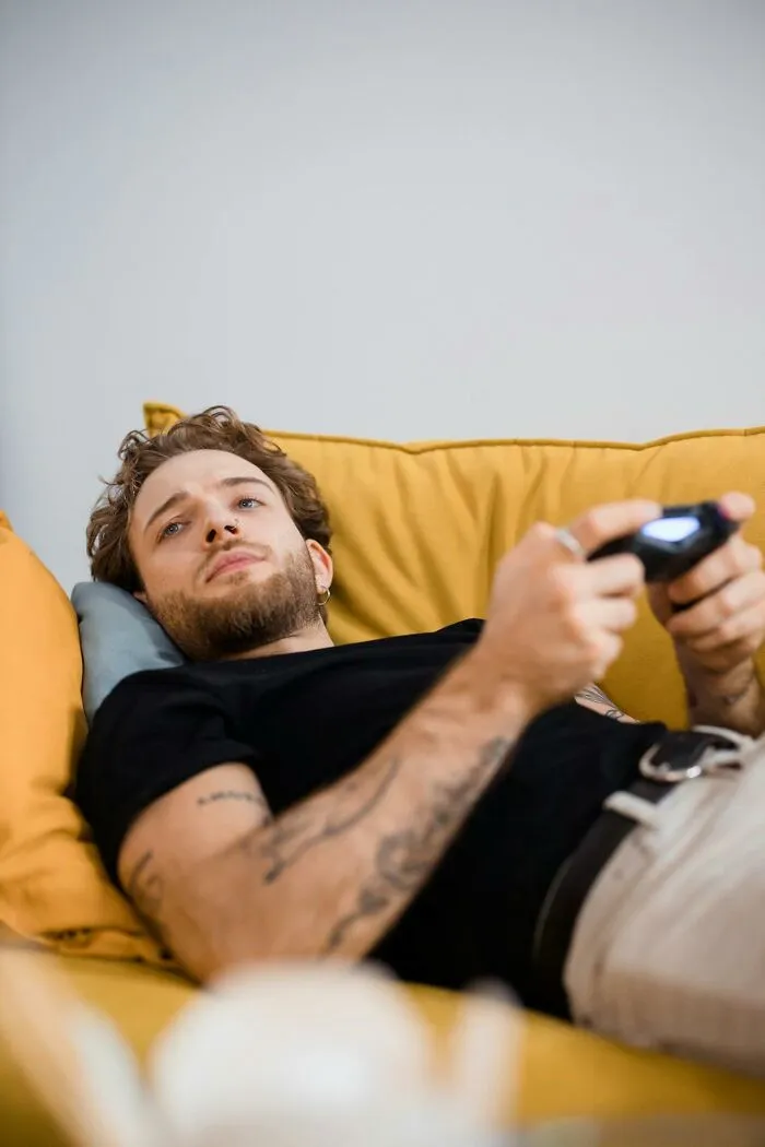“His Mother Is Insufferable”: 50 Things People Keep Secret From Their Partners For Their Own Good
