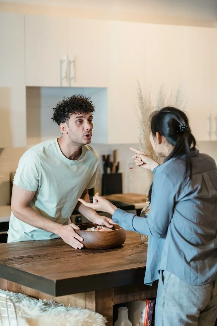50 Subtle Signs People Noticed Before Discovering Their Partner’s Affair