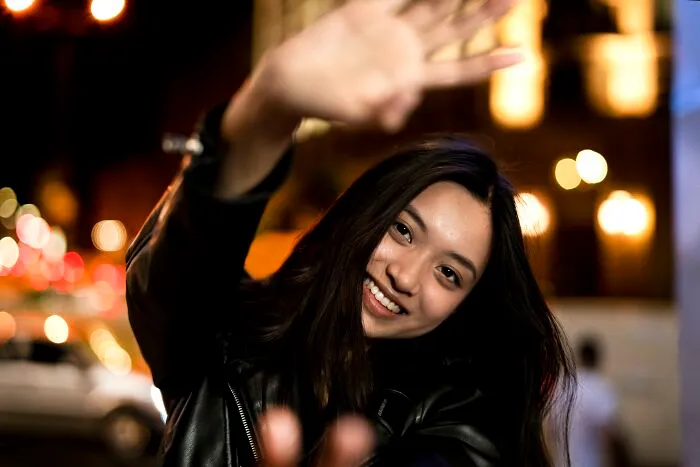 50 Of The Best And Worst Things Bilinguals Heard Someone Say When They Thought Nobody Would Understand Them