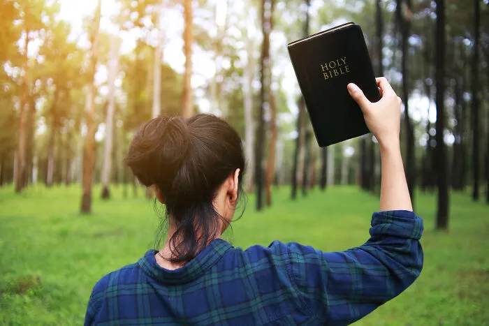 50 True Stories Of People Who Fell Victim To Cults