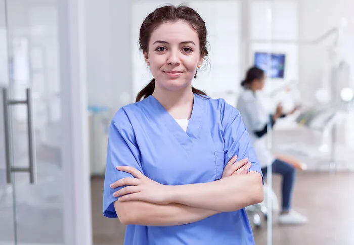 “The Hardest I’ve Tried To Not Laugh”: 30 ER Employees Share The Most Comical Moments Of Their Jobs