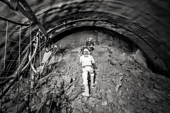 The Hidden Beauty Of Industry: My View Inside The Machines That Move Our World (9 Pics)