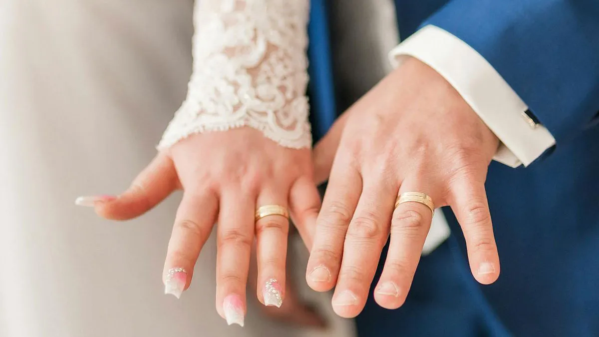 “His Mother Is Insufferable”: 50 Things People Keep Secret From Their Partners For Their Own Good