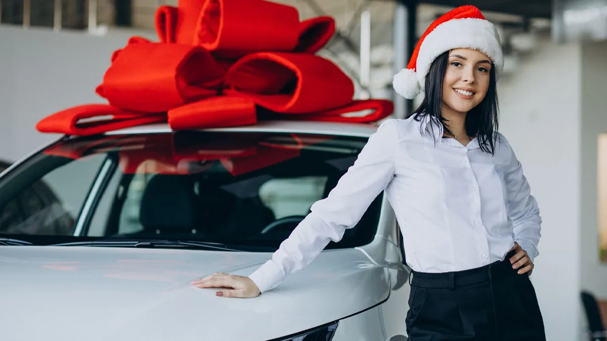 Teen Storms Out After Christmas Gifts Show How Parents Always Favor Golden Child Over Them