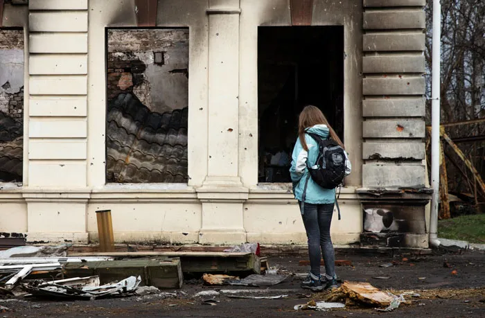 “It May Be The Single Worst Thing I’ve Ever Seen”: 50 Urban Explorers Share Their Creepiest Finds