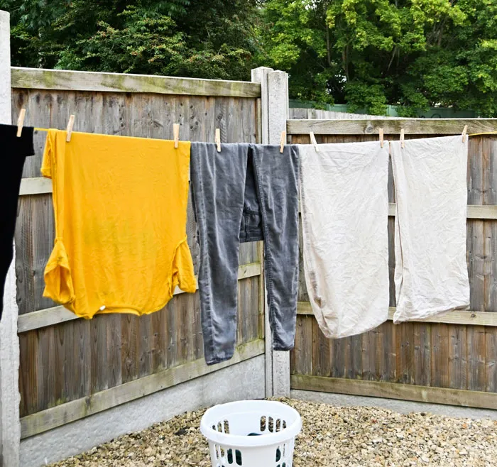“Could Not Wear Camouflage Clothing”: 44 Of The Most Outrageous HOA Rules People Have Endured