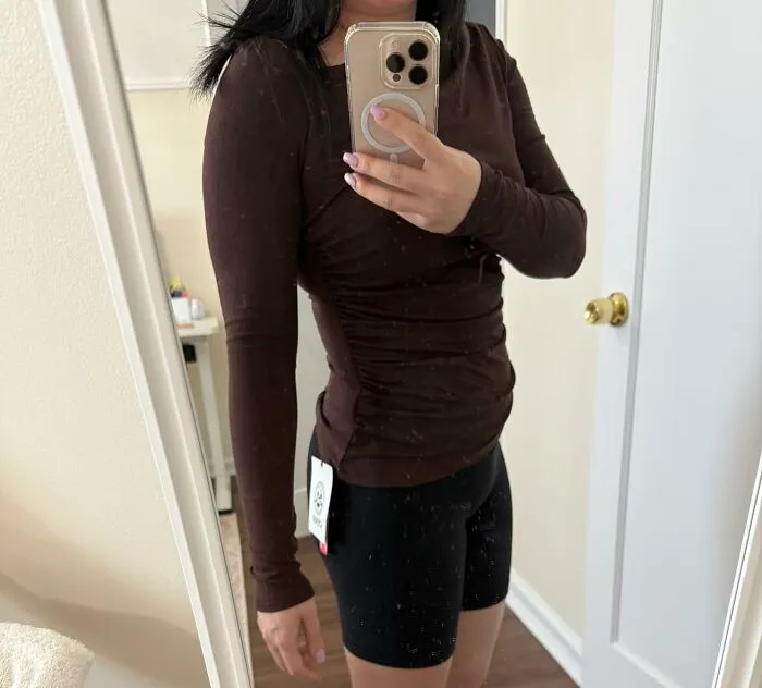 A <a Style="Display:inline;" Href="https://www.amazon.com/CIDER-Shoulder-Sleeve-Shirts-Asymmetrical/dp/B0FFH77SY1?crid=3JYCNJL5NJZVY&dib=eyJ2IjoiMSJ9.Ny85WCSx9z9ftxSW8FV_z7Y66PWVPQMi5qLAKSLBjqU2OFqZOFZe0g-sOo1H6RL2DhxDRK9y-M6Oe5ThNZqvLb2s58OOCDz29eUu5H1a3jLEnwew2TqQLB8GxTd-ZxTWJgkONswxcy3cEM2F759j5r3rZU6wGw1VicEKfFWOB-Fk6LEzUtj5mtzRnBG0GZR5-tAI1zuRlfYErzbFj_LbRJMdR24_3MZFOT91b8cgbjm_yds-LvAbZKkF9phdLbH4OBUDVOSwFUyj5-hbV2HevmCKqJ9wvTZt8wqT1gAgFMk.VmOhrHtNRnABFOleeVQ6rgPp6IPUhc40UR31EKvuqnU&dib_tag=se&keywords=CIDER+Off+The+Shoulder+Tops+for+Women+Long+Sleeve+Shirts+Asymmetrical+Neck+Ruched+Going+Out+Tops+Y2K+Slim+Fit+Fall+Top&nsdOptOutParam=true&qid=1763731666&sprefix=cider+off+the+shoulder+tops+for+women+long+sleeve+shirts+asymmetrical+neck+ruched+going+out+tops+y2k+slim+fit+fall+top%2Caps%2C242&sr=8-1-spons&sp_csd=d2lkZ2V0TmFtZT1zcF9hdGY&psc=1&linkCode=ll1&tag=bpsalmon-20&linkId=cfae3c64505ff8c32094d5b28b9fed17&language=en_US&ref_=as_li_ss_tl" Target="_blank"> <span Style="Font: Inherit; Color: #d74b1f;"> Long Sleeve Shirt With An Asymmetrical Neck </Span> Is The Official Uniform Of Someone Who Wants To Look Effortlessly Chic Without Actually Putting In Any Effort