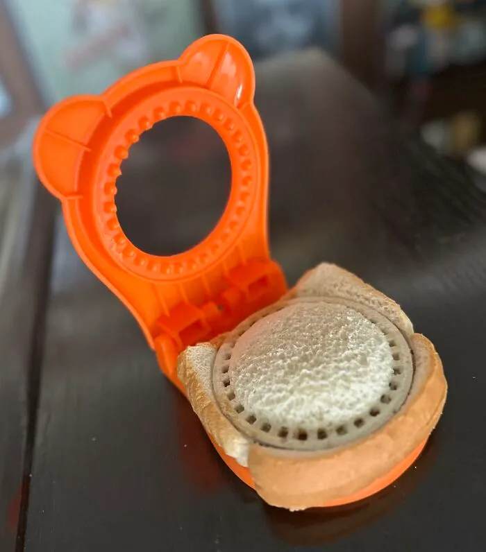 Finally Give Your Inner Child The Crustless Sandwich They Always Craved, Without Paying The Brand-Name Tax, With This <a Style="Display:inline;" Href="Https://Www.amazon.com/Chichaus-Uncrustable-Sandwiches-Breakfast-Lunchboxes/Dp/B0cjc9c7bg?ie=utf8&th=1&linkcode=ll1&tag=bpbobcat-20&linkid=99c9f939e92cb91e08894d697b995a27&language=en_us&ref_=as_li_ss_tl" Target="_blank">  <span Style="Font: Inherit; Color: #d74b1f;">  Uncrustable Sandwich Maker </Span>