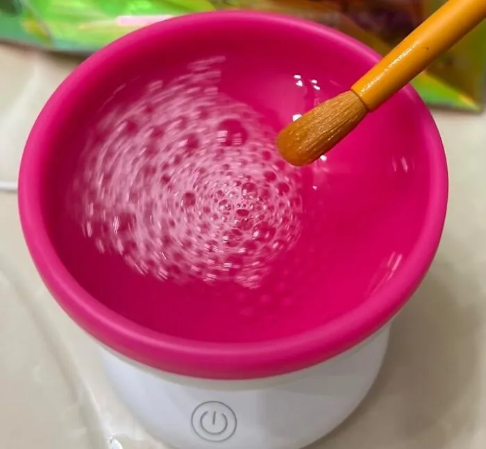 That Moment Of Horrified Realization That You Haven't Cleaned Your Makeup Brushes In Months Can Be Immediately Rectified With An <a Style="Display:inline;" Href="Https://Www.amazon.com/Electric-Makeup-Brush-Cleaner-Machine/Dp/B09jly4rg1?ie=utf8&th=1&linkcode=ll1&tag=bpstingray-20&linkid=d0341e752036a015d94b3d741f956993&language=en_us&ref_=as_li_ss_tl" Target="_blank">  <span Style="Font: Inherit; Color: #d74b1f;"> Electric Makeup Brush Cleaner </Span>