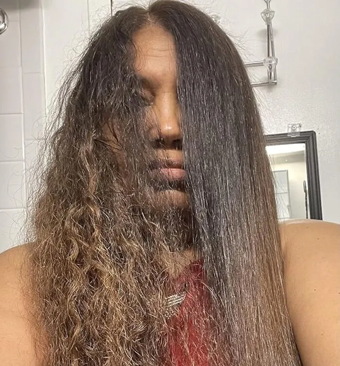  Your Hair Will Laugh In The Face Of Frizz, Humidity, And General Winter Gloom With A Spritz Of This <a Style="Display:inline;" Href="Https://Www.amazon.com/Color-Dream-Supernatural-Spray-Multi-Award-Winning/Dp/B073cwsq51?ie=utf8&th=1&linkcode=ll1&tag=bpfrog-20&linkid=086784c318abe8f7e3b77c0b7ad9dc0b&language=en_us&ref_=as_li_ss_tl" Target="_blank">  <span Style="Font: Inherit; Color: #d74b1f;"> Color Wow Dream Coat Supernatural Spray </Span>