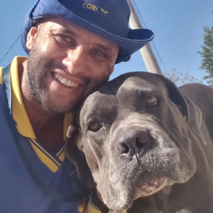 This Kind Mailman Stops To Befriend Dogs During His Deliveries, And It Might Melt Your Heart (50 Pics)