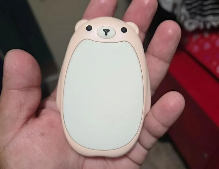 The Constant Whining About Frozen Fingers Will Officially Be Replaced By Blissful Silence With These <a Style="Display:inline;" Href="Https://Www.amazon.com/Sweetfull-Hand-Warmers-Rechargeable-Magnetic/Dp/B0fkbg82mj?ie=utf8&th=1&linkcode=ll1&tag=bpgoose-20&linkid=4ad5abf1524eff971d167849cecfa647&language=en_us&ref_=as_li_ss_tl" Target="_blank">  <span Style="Font: Inherit; Color: #d74b1f;"> Rechargeable Hand Warmers </Span>