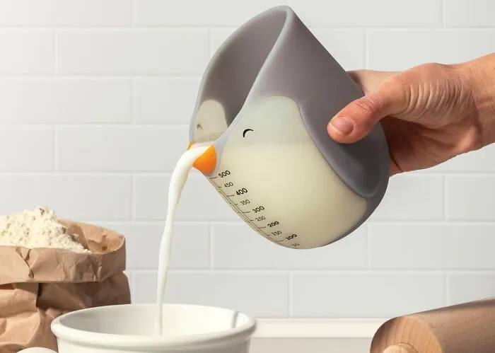  The Very Serious And Scientific Act Of Measuring Is About To Get 100% More Adorable With This <a Style="Display:inline;" Href="Https://Www.amazon.com/Dp/B0dp35pwbm?ascsubtag=7950537%2c21%2c33%2cd%2c0%2c0%2c0%2c1396%3a1%3b1338%3a1%3b1515%3a2%2c0%2c0%2c0&th=1%25252cgoogle%252cgoogle%2cgoogle&btn_ref=srctok-Ba61b844a3094bef&linkcode=ll1&tag=bpkiwi-20&linkid=3fb4606641719d4ceadd0d90e40875d6&language=en_us&ref_=as_li_ss_tl" Target="_blank">  <span Style="Font: Inherit; Color: #d74b1f;"> Penguin Measuring Cup </Span>