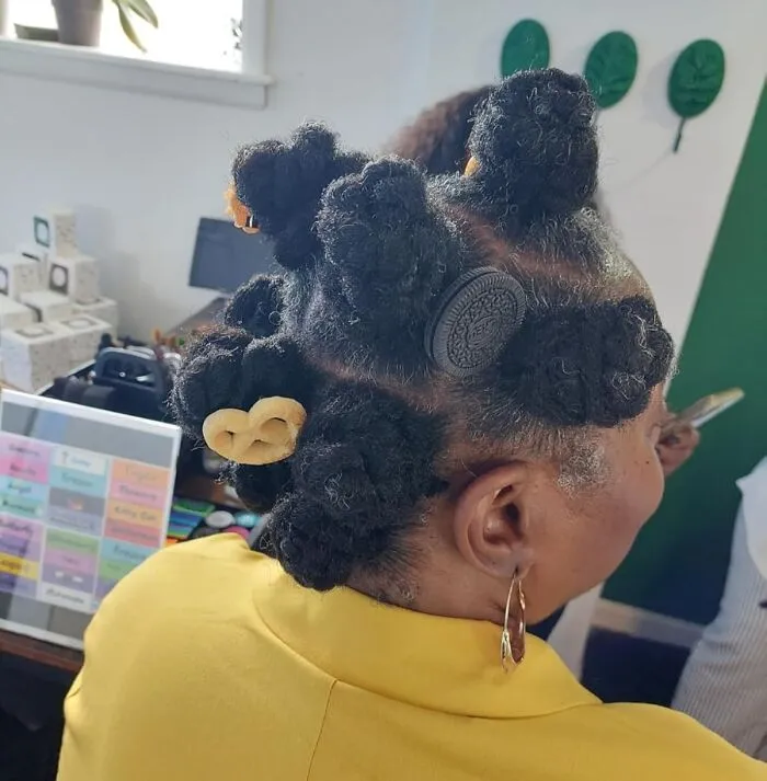 The Craving To Have An Oreo Cookie Perched Perilously Close To Your Field Of Vision Can Finally Be Satisfied With These <span Style="Font: Inherit; Color: #d74b1f;"> Cookie Hair Clips </Span>