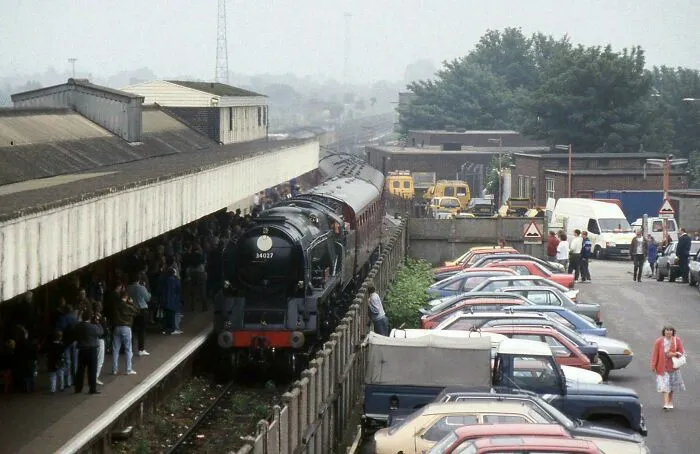 Which Train Station? Taw Valley Steam Locomotive, UK, Early 90s. Any Ideas?