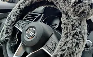24 Genuinely Brilliant Things You Should Probably Keep In Your Car This Winter