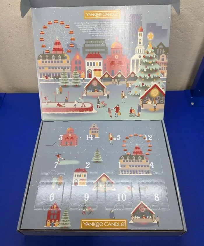  Let Your Nose Countdown To Christmas With 12 Different Festive Whiffs From This <a Style="Display:inline;" Href="Https://Www.amazon.com/Yankee-Candle-Signature-Christmas-Calendar/Dp/B0d9mdxb3k?ie=utf8&th=1&linkcode=ll1&tag=bpibis-20&linkid=b7517bea0770b59f487cad7d443c7924&language=en_us&ref_=as_li_ss_tl" Target="_blank">  <span Style="Font: Inherit; Color: #d74b1f;"> Yankee Calendar </Span>
