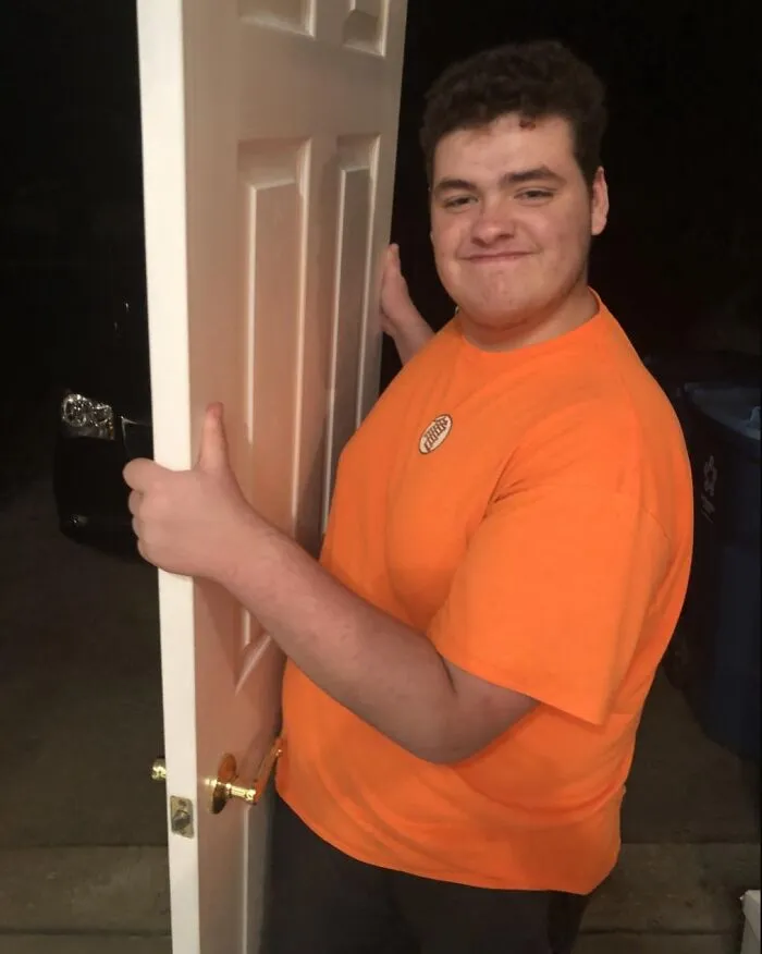 My Friend Got His Door Stolen By His Neighbor, So He Stole His Neighbor's Back In Revenge
