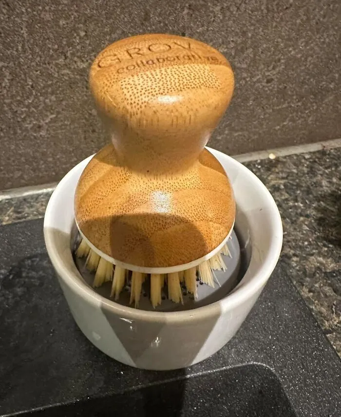 You Might Actually Start Volunteering To Do The Dishes Once You Get This <a Style="Display:inline;" Href="Https://Www.amazon.com/Grove-Co-Bubble-Up-Ergonomically-Sustainable/Dp/B0cfcqfh2j?ie=utf8&th=1&linkcode=ll1&tag=bphamster-20&linkid=6dda2479c5ab3b893ef63d7e70a115ea&language=en_us&ref_=as_li_ss_tl" Target="_blank">  <span Style="Font: Inherit; Color: #d74b1f;"> Grove Co. Bubble-Up Dish Soap Dispenser And Brush Combo </Span>