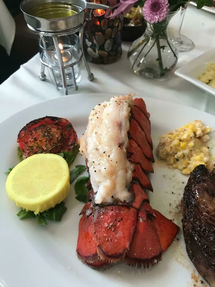 44 Hilarious “My Steak Is Too Juicy And My Lobster Is Too Buttery” Moments People Actually Complained About