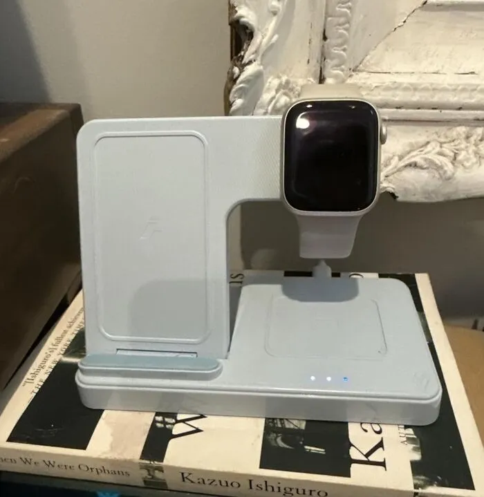  Your Nightstand Is About To Host The Most Functional Throuple Of All Time With A <a Style="Display:inline;" Href="Https://Www.amazon.com/Wireless-Charger-Charging-Station-AirPods/Dp/B0f5pm85tq?ie=utf8&th=1&linkcode=ll1&tag=bpferret-20&linkid=5aa00169ac78e6d13bfbad8acd6a0538&language=en_us&ref_=as_li_ss_tl" Target="_blank">  <span Style="Font: Inherit; Color: #d74b1f;"> 3-In-1 Charging Station </Span>