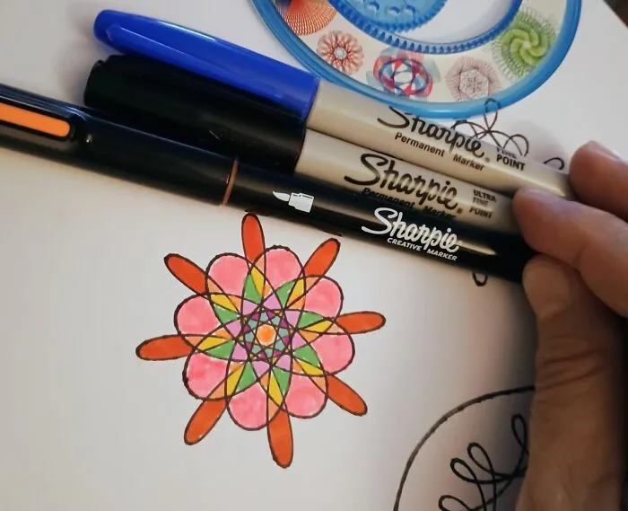 The <a Style="Display:inline;" Href="Https://Www.amazon.com/Spirograph-01030-Mini-Gift-Tin/Dp/B07nn9h5jp?ie=utf8&linkcode=ll1&tag=bppelican-20&linkid=db97c5127d376b174400fb0ba540d059&language=en_us&ref_=as_li_ss_tl" Target="_blank">  <span Style="Font: Inherit; Color: #d74b1f;"> Spirograph </Span> Classic, Geometric Art Is The One 'Vintage' Thing They'll Actually Think Is Cool