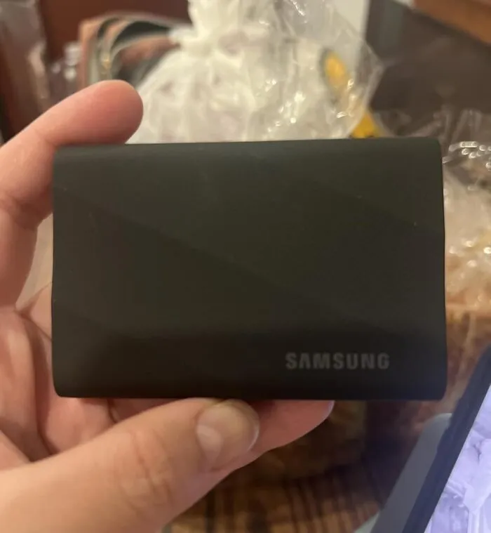 The "Your Computer Is Out Of Storage" Notification That Haunts Your Nightmares Has Finally Met Its Match With A <a Style="Display:inline;" Href="Https://Www.amazon.com/Samsung-Portable-Professionals-Mu-Pg2t0b-Am/Dp/B0chfs9k14?ie=utf8&th=1&linkcode=ll1&tag=bpgecko-20&linkid=bcb11d431cffeef4272fe84198ddb25c&language=en_us&ref_=as_li_ss_tl" Target="_blank">  <span Style="Font: Inherit; Color: #d74b1f;"> Samsung T9 Portable Ssd </Span>