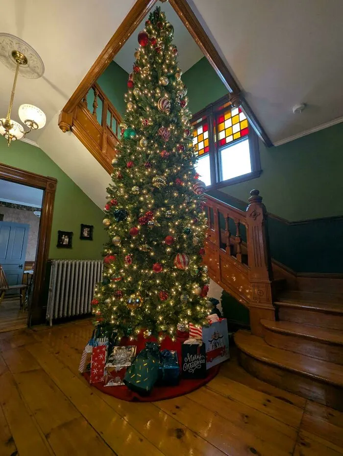 Wrap-Around Staircase In An 1890's Victorian Are Perfect For A Truly Gigantic Tree (16 Ft)!