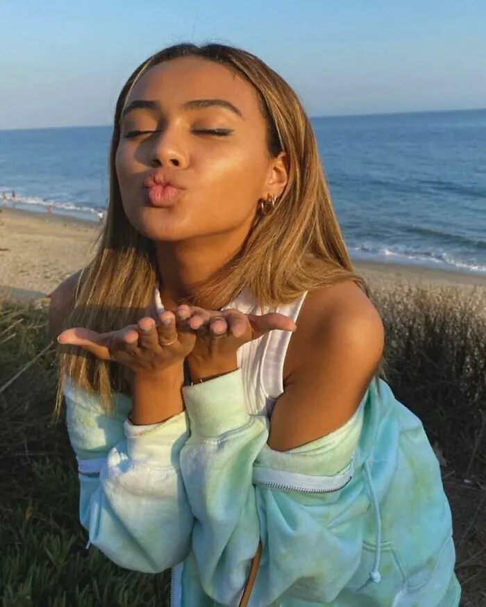 Blown Kiss
