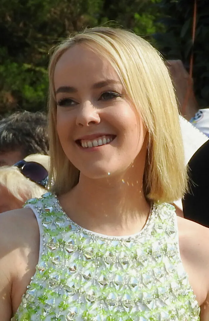 Actress and Singer Jena Malone, 41