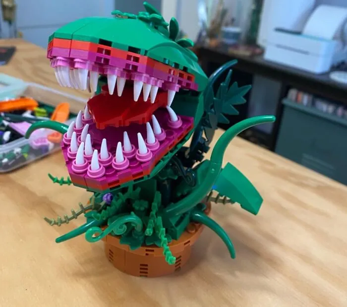 A Set Of <a Style="Display:inline;" Href="Https://Www.amazon.com/Building-Compatible-Cannibal-Halloween-Christmas/Dp/B0d5d3rbd8?dib=eyj2ijoimsj9.6qyyusebkj5pjr5lohzvttm7v2jmddhtwhngvzdchnnluvth213hurrbrcjvpqsd827g_6p-6ljzxw1i2k6wpijtmobh7caphwm1k0qmejgurxd3nl9zyr5-Jnvrpm388ve_qobmnditbp56qzqkmwmu3uxo5oxvwsora7ih6oi.ex7qoy0ns-5su50ovijbl1bjzf7v2h9n9xcco88c3f0&dib_tag=se&qid=1763711968&sr=8-59&srs=121541889011&xpid=i1sxyuhg5n0fb&linkcode=ll1&tag=bprabbit-20&linkid=d0bbf396ae53583c1d17570ec34e4dd8&language=en_us&ref_=as_li_ss_tl" Target="_blank">   <span Style="Font: Inherit; Color: #d74b1f;"> Audrey 2 Piranha Plant Building Toys </Span> Is The Perfect Gift For The Kid Who's A Little Bit Of A Botanist And A Whole Lot Of A Mad Scientist